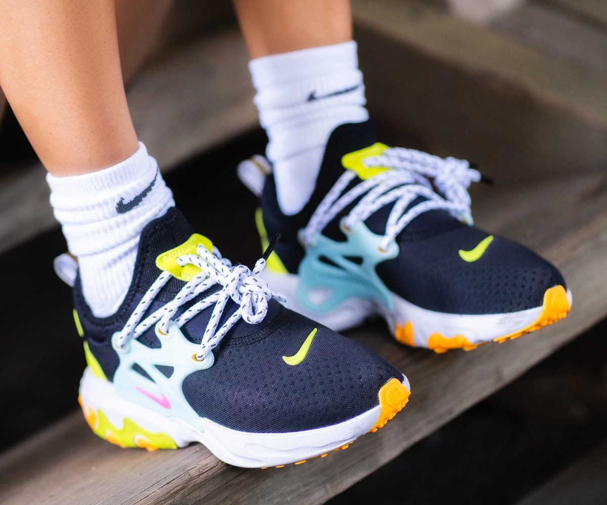 women's nike react presto black