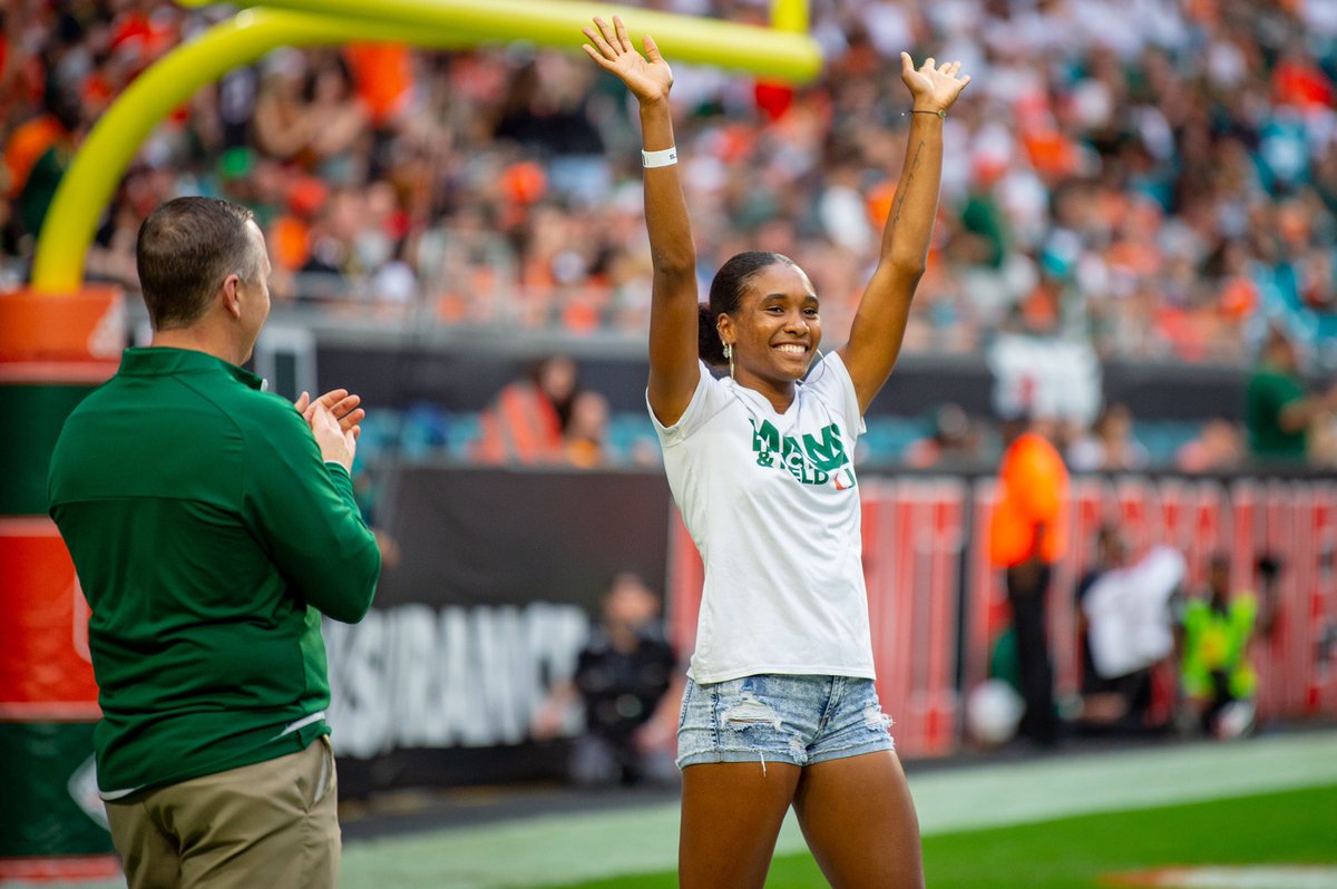 8️⃣ months ago <a href="/Ms_I_Do_It_All/">Shell🌻</a> won the natty! Yesterday she was recognized at the <a href="/canesfootball/">Miami Hurricanes Football</a> homecoming game 🙌