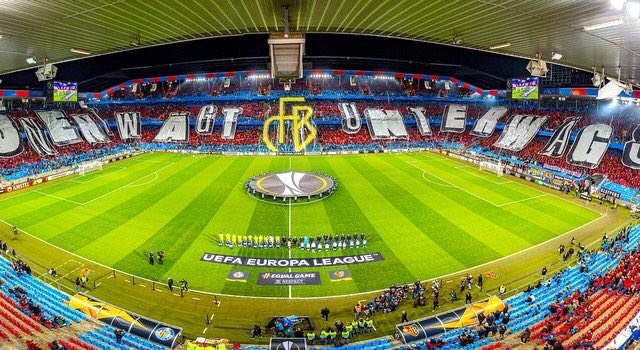 Impressive coregraphy from the Basel fans against Getafe 

07.11.2019
#ultras #tifo #fcbasel