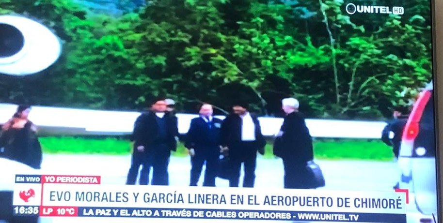 ScarletAbaroa's tweet photo. #Bolivia #BoliviaUnida #EvoRenunciaYa https://t.co/hF2oByp1BZ
