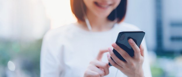 ConSalud_es's tweet photo. En 10 segundos, el dispositivo #TrueSpec analiza la composición química del medicamento y envía el resultado al #smartphone cc @verzefe https://t.co/fcHtND8VlO En @SaluDigital_es https://t.co/jVwr6WjYm7