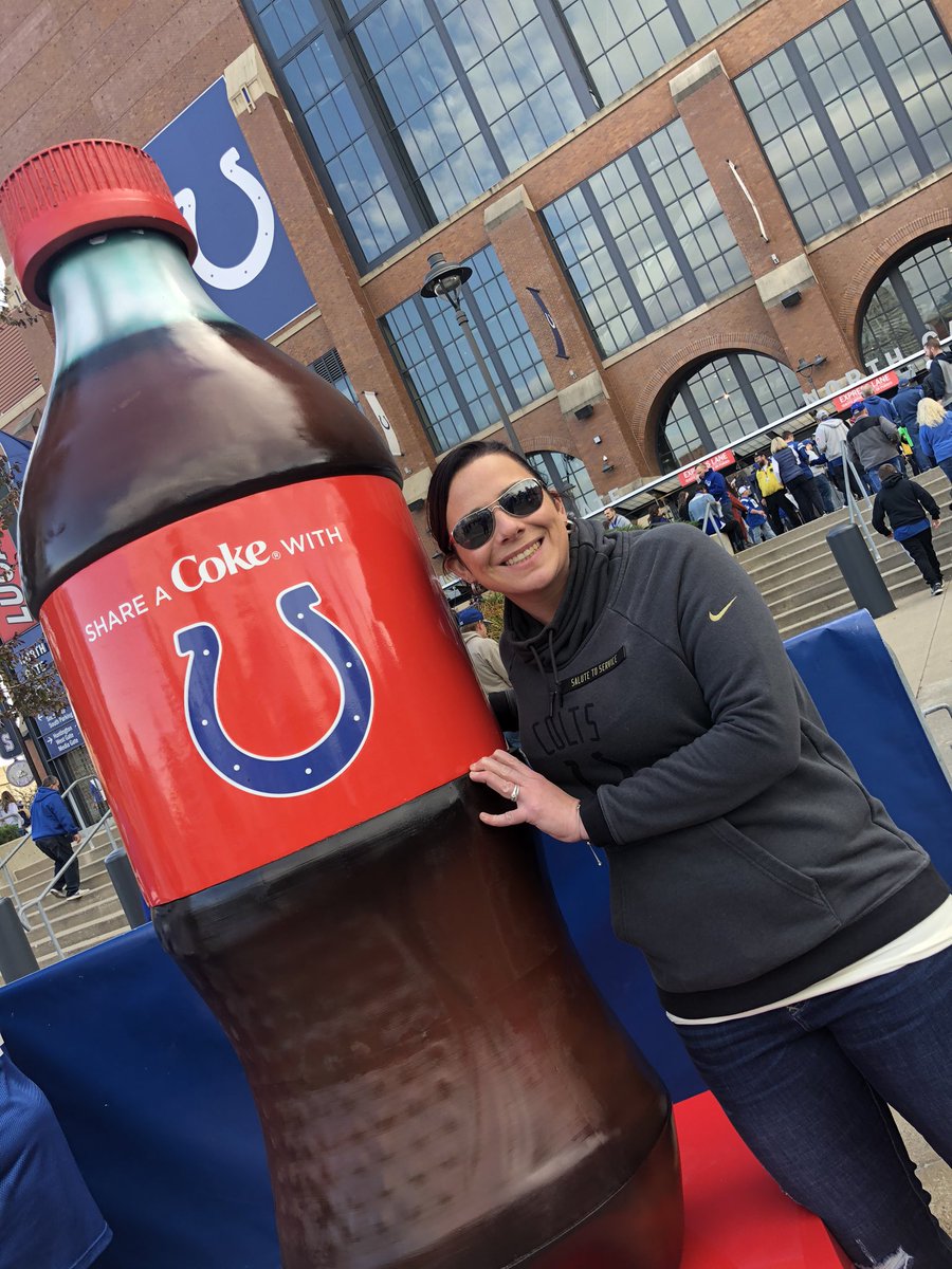 jande8586's tweet photo. Let’s go @Colts @CocaCola #ColtsROH #cokeshare #ShareaCoke #coltsshare @LucasOilStadium https://t.co/1qu9LYeHKP