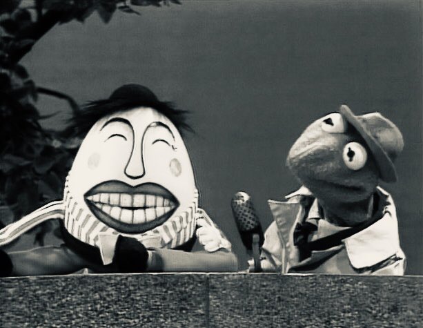 theotherdamo's tweet photo. Happy 50th #birthday #Sesame50 - I use to watch you in black and white in the ‘70s - we were late getting a colour tv in our house! When I first saw an episode in colour I was gobsmacked that @KermitTheFrog was green and not grey ! #bottlecapcollector #rubberducky #Twiddlebugs https://t.co/6g7s2CsZgl