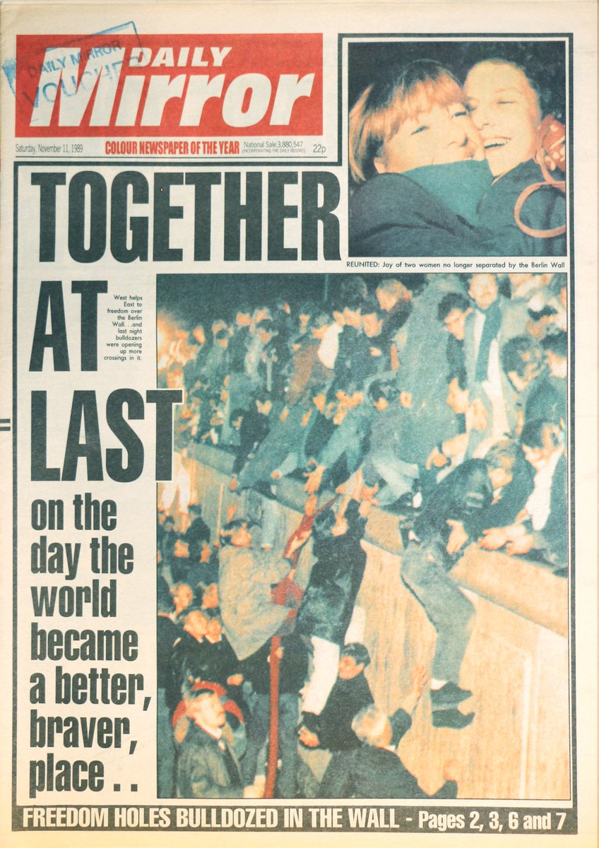 To mark #FalloftheWall30, a special edition of #TomorrowsPapersToday

Daily Mirror: 'Together at last'

#BerlinWall30 | #MauerFall30 | #30JahreMauerfall