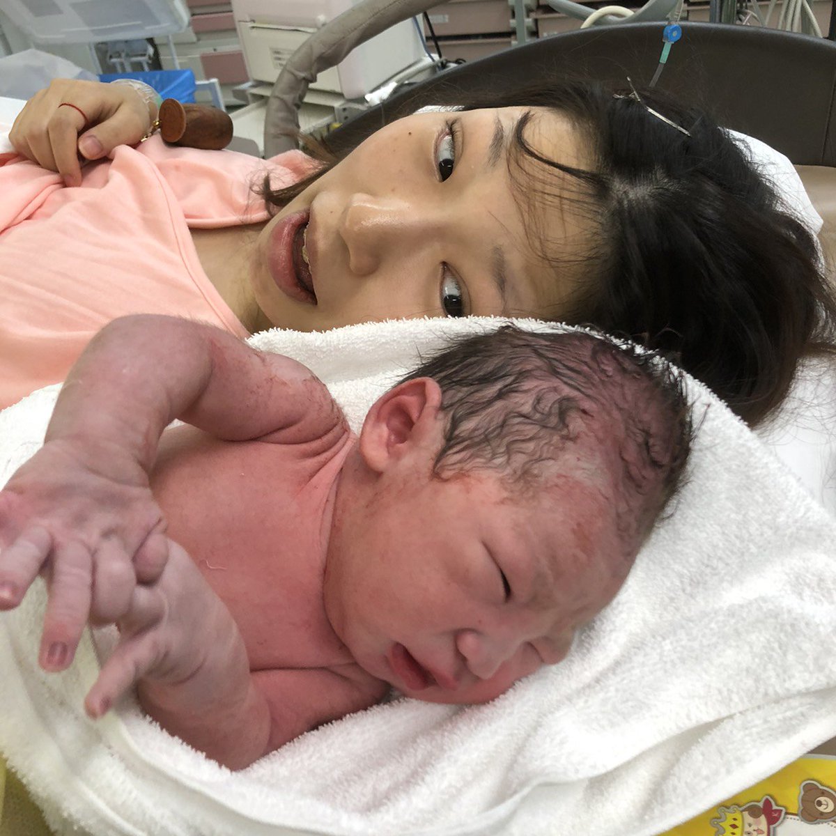 𝓡𝓔𝓞𝓝𝓐 生まれてすぐの頭 Baby 新生児 𝓡𝓔𝓞𝓝𝓐 生まれてすぐの頭 Baby 新生児