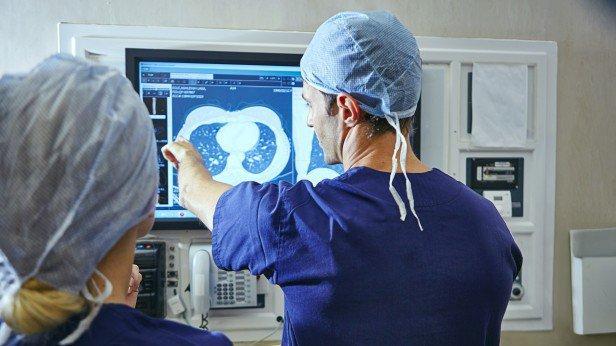 techreview's tweet photo. 17.9 million people die every year from cardiovascular diseases—31% of all deaths globally. Digital platforms can help health-care pros prevent chronic diseases. (sponsored by @Dassault3DS). https://t.co/wQB1YQUS5j https://t.co/rAyiZfxgXS