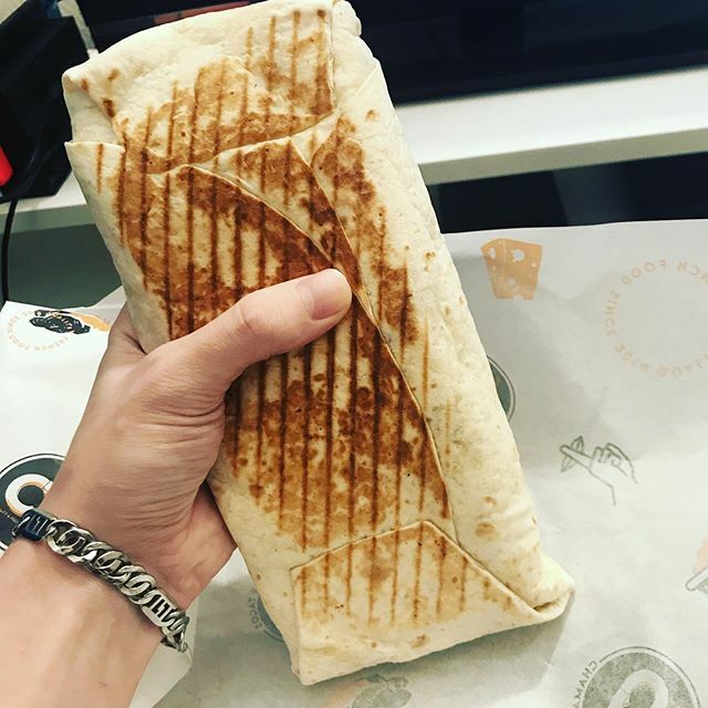 TontonPhiphi's tweet photo. Mon gros bébé est arrivé à destination 😚 #tacos #bouffe #petagedebide https://t.co/dHwLOWXDgT https://t.co/3q83dPjZdj