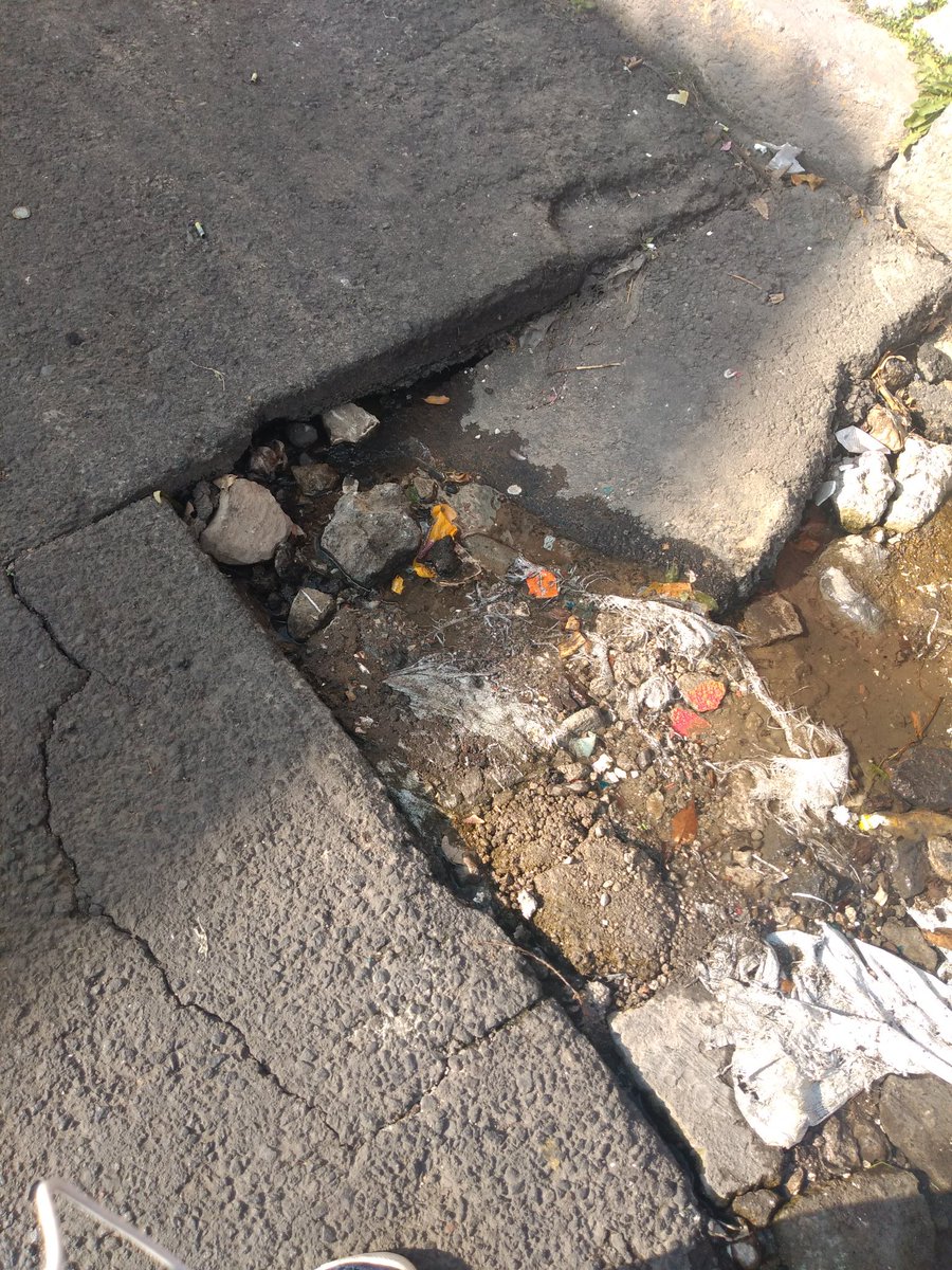 adrish2319's tweet photo. @SacmexCDMX fuga de agua en calle Querétaro y Cuauhtemotzin, Ampliación Miguel Hidalgo, Tlalpan. https://t.co/yCj0xS9F95