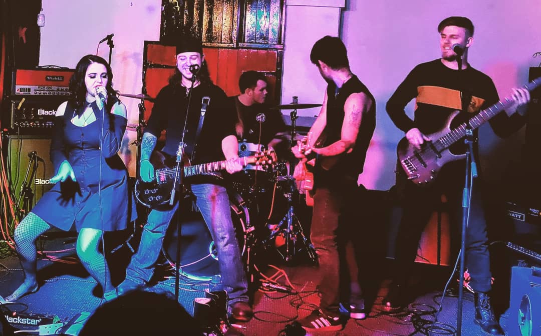 Kaylydeband's tweet photo. Few photos from our gig at The Alleykat Club on Friday, from Debbie Laming 🤘🏻

#gig #livemusic #rocknroll #hardrock #rockband #rockmusic #band #kaylyde #kaylydeband #fishnets #gothic #goth #femalefrontedband #femalefronted #wearekillstar #killstar #guitar #bass #drums #vocals https://t.co/hfGAjNkB5x