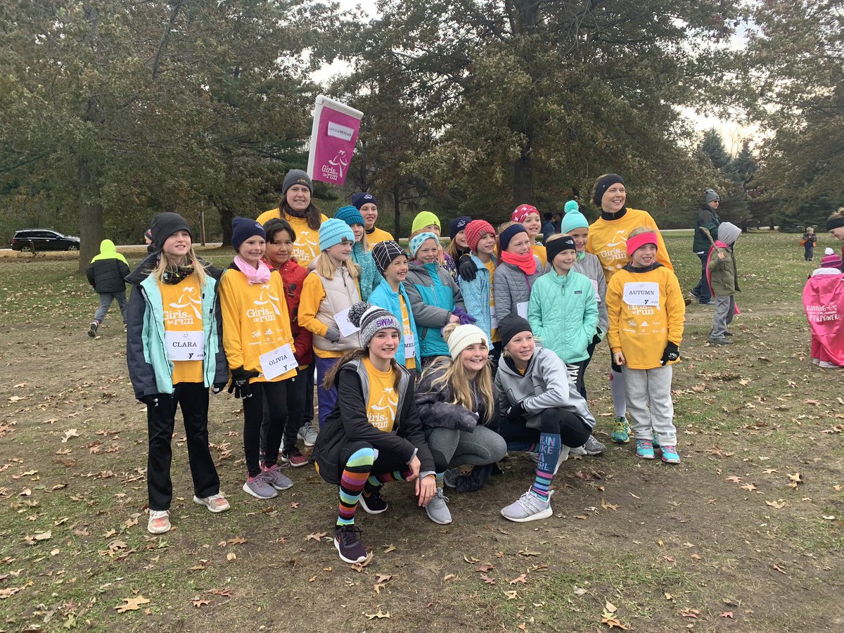 MissBurkley's tweet photo. So proud of these Eason girls running in the Girls On The Run 5k! Way to work hard!! https://t.co/o5tgv1cW1m