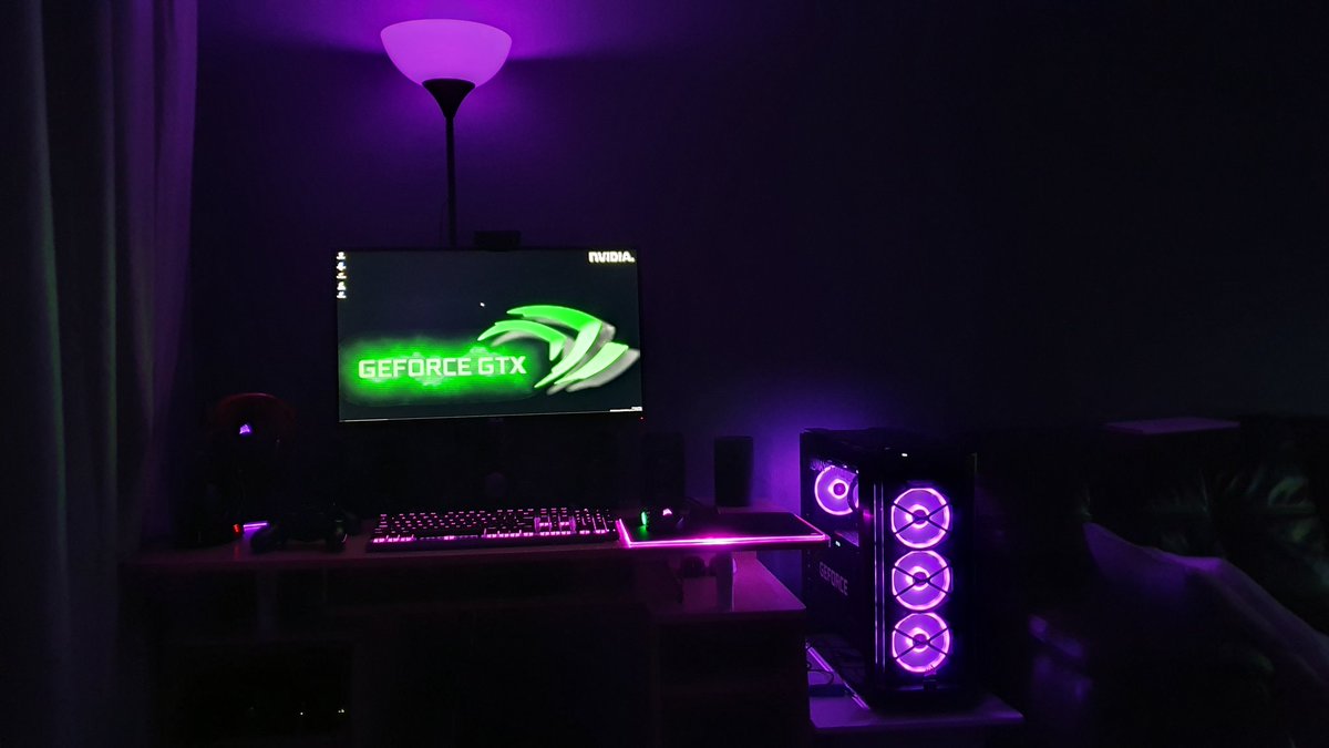 MrMidnight1188's tweet image. This is what happens when you have daughters 🙄 lol #PinkPC