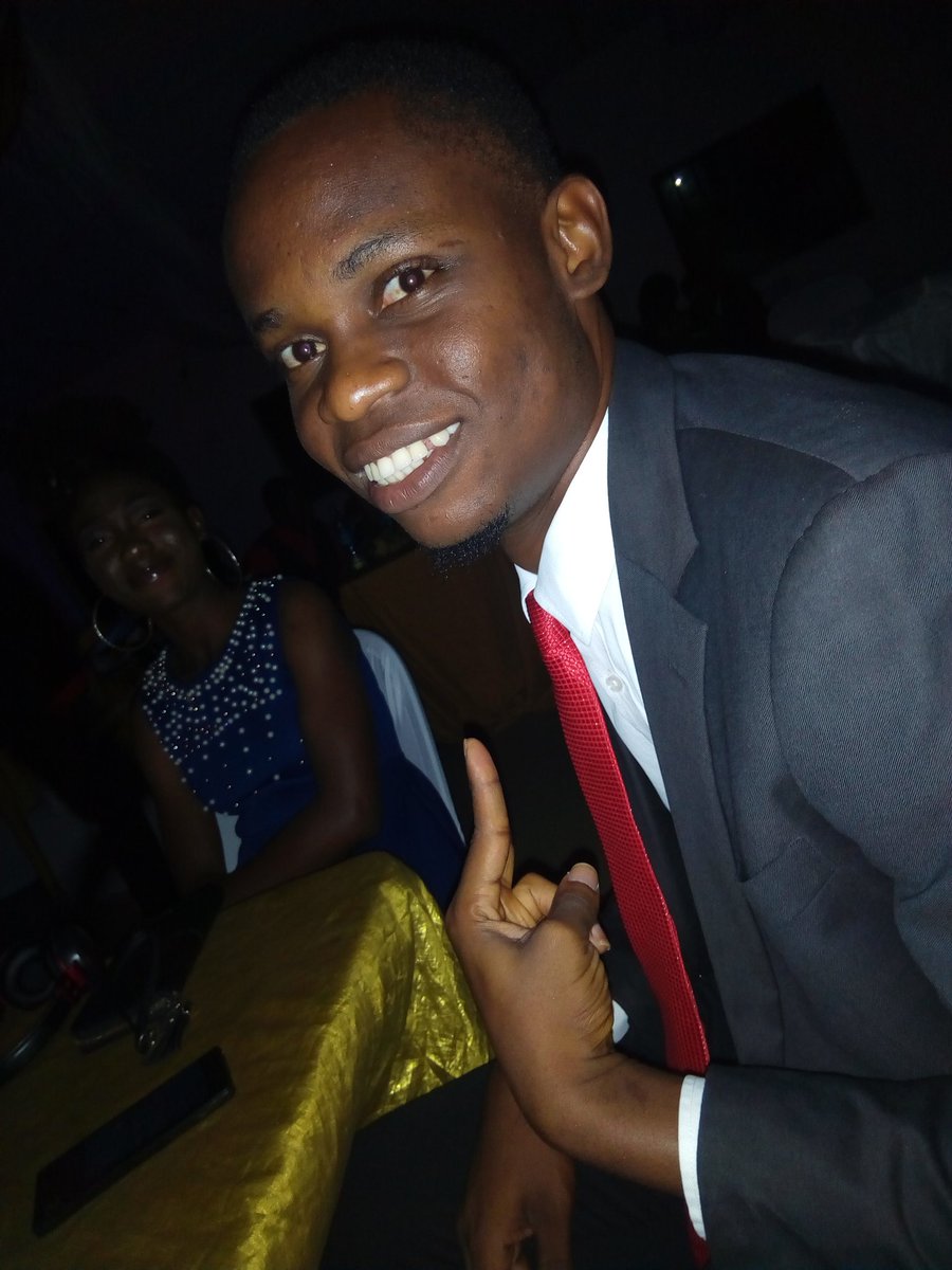 UcheCisco's tweet photo. #GOPDINNERNIGHT2019 https://t.co/VPYvhXNodC