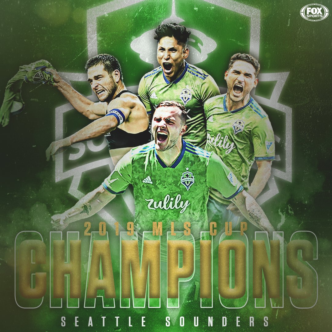 FOXSoccer's tweet photo. SEATTLE WINS MLS CUP! 🏆

@SoundersFC defeat Toronto 3-1 in front of the home crowd and claim their second #MLSCup in 4 years! https://t.co/XvjrQ86O2F