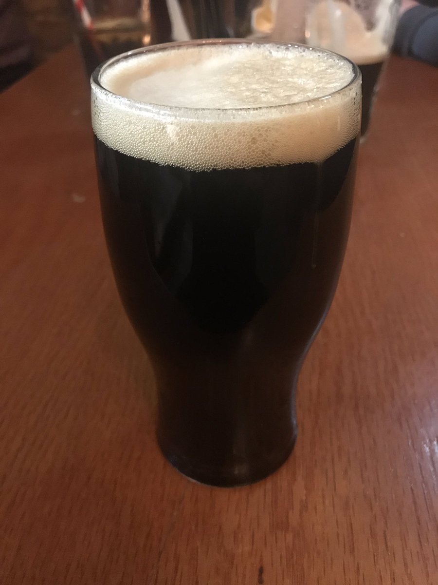 beerybeerbeers's tweet photo. A complete change of beery tack tonight - @NMBCo Northern Star #mochaporter - coffee, dark chocolate and sweet vanilla syrup taste with a beige-white head on tap @DarkHorseMosele - dreamy with a plateful of beef brisket roast bigger than most wheelbarrows. https://t.co/5OXim04zXb