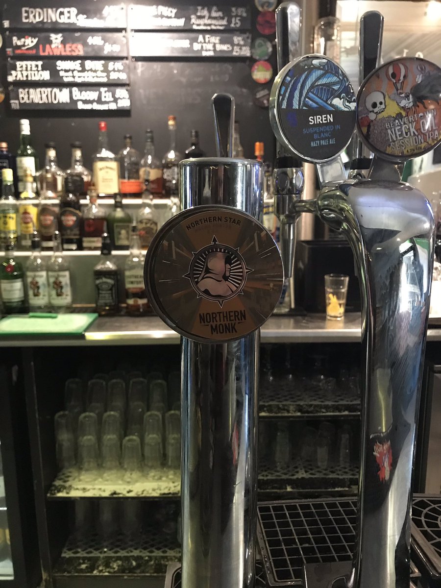 beerybeerbeers's tweet photo. A complete change of beery tack tonight - @NMBCo Northern Star #mochaporter - coffee, dark chocolate and sweet vanilla syrup taste with a beige-white head on tap @DarkHorseMosele - dreamy with a plateful of beef brisket roast bigger than most wheelbarrows. https://t.co/5OXim04zXb