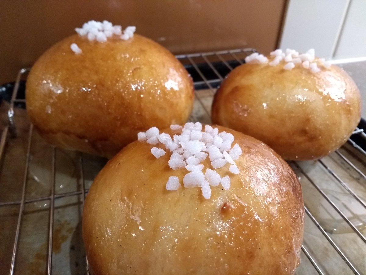 PoetsHaveTaken's tweet photo. The rest of life hasn't left a lot of time for baking recently, but finally found time to reprise the #BathBuns as learnt on @thoughtfulbread course back in the summer. 
My 6yr old assistant and I are proud of these. Won't leave it so long to try again
#BakingIsGoodForTheSoul https://t.co/udHIO2tSIB