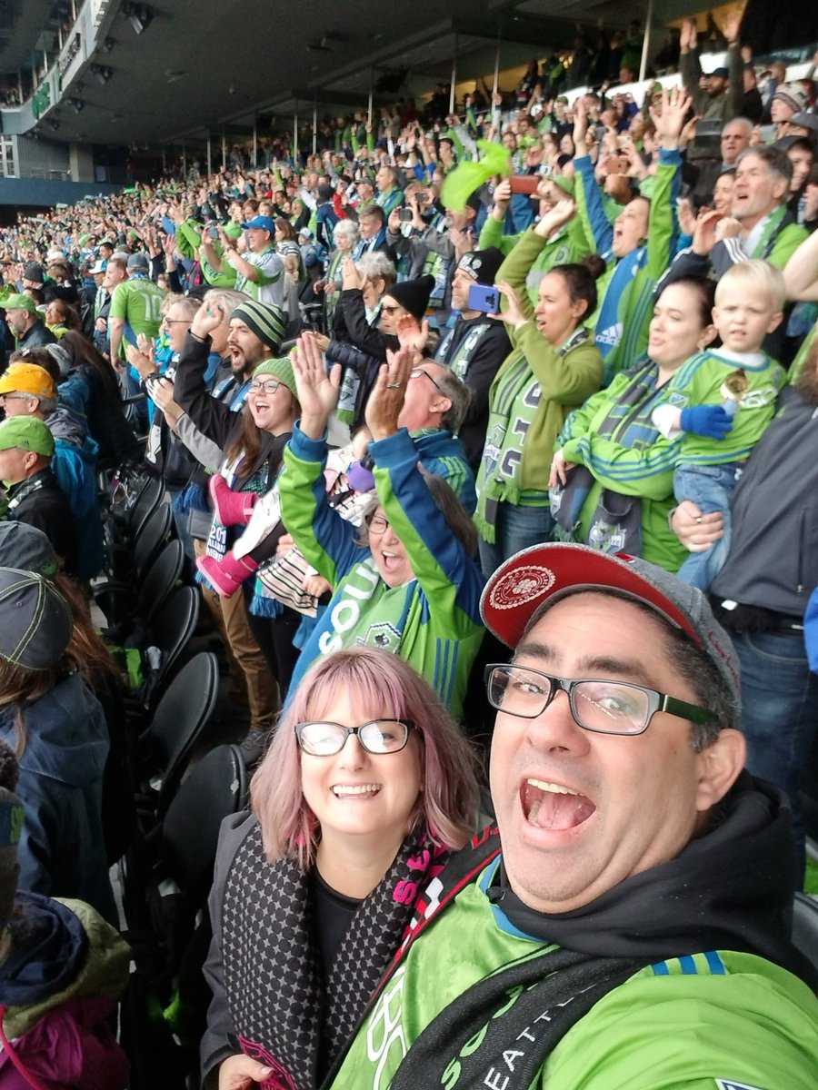 tagteam7's tweet photo. #MLSCHAMPIONS! @SoundersFC https://t.co/bW29LpRq4B