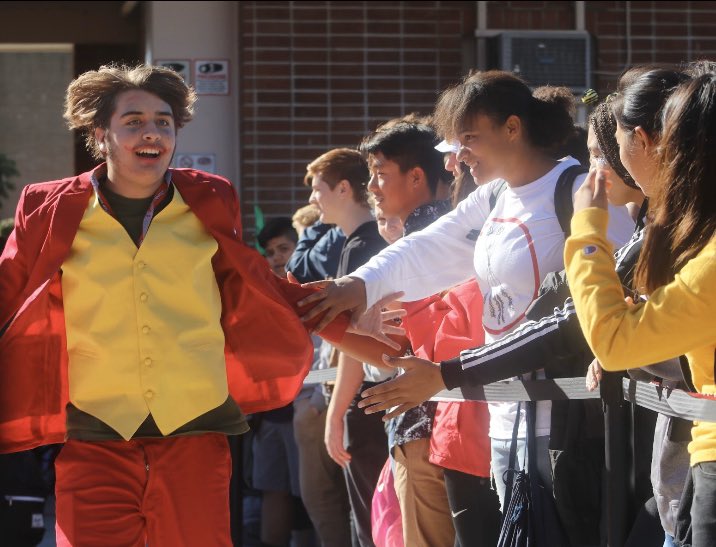 TribeTribune's tweet photo. ASB hosts Halloween parade https://t.co/x2xfDa1QnD https://t.co/pnlhwdKZC4