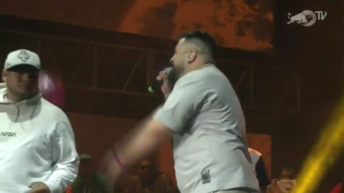 YoSoyDonManu's tweet photo. Ya con la cabeza más fría, ¿Esto no es una descalificación?
#GodLevelAllStars #GodLevel2vs2 #GodLevelPeru https://t.co/N56DSxLo23