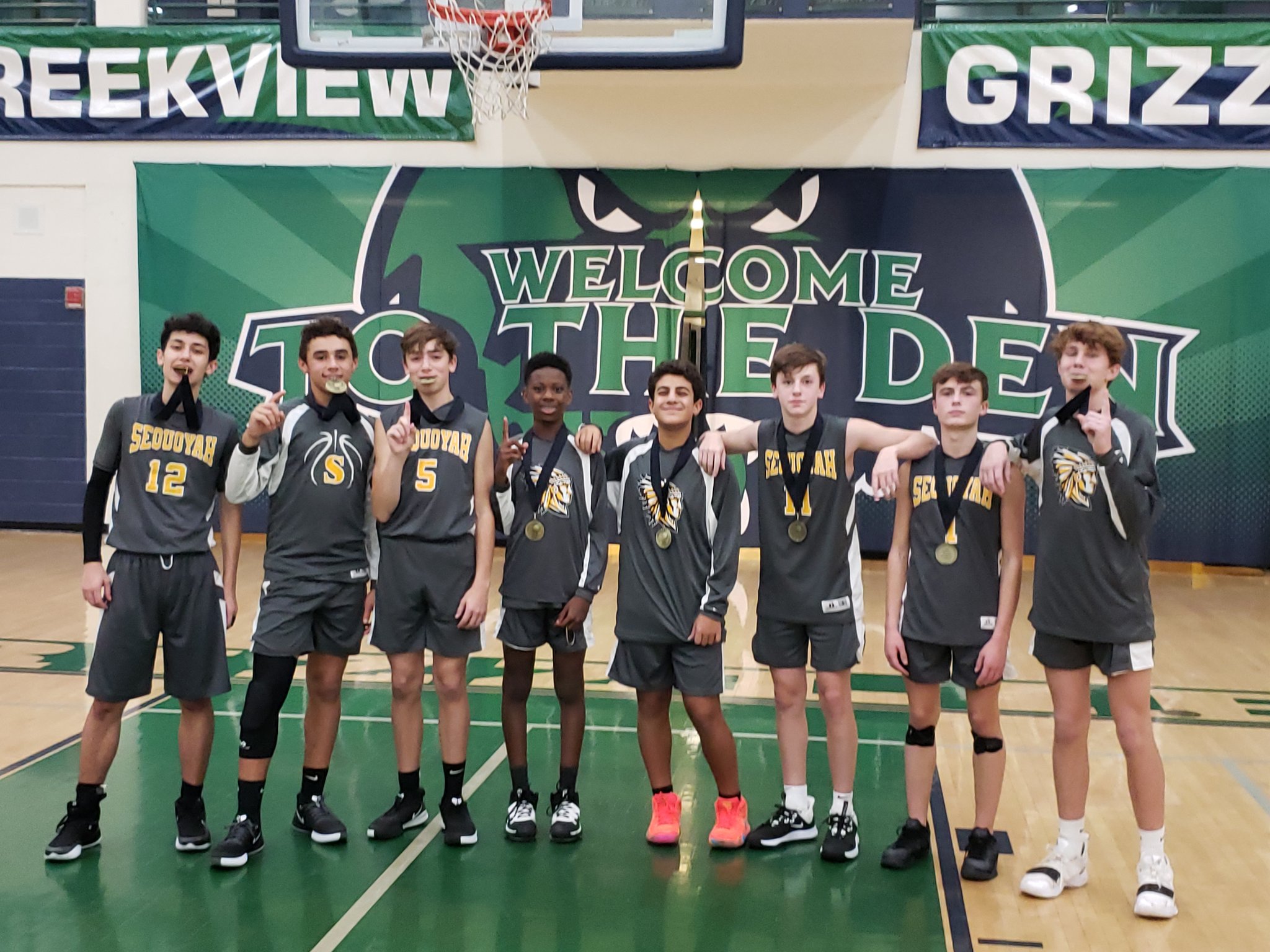 chiefs basketball jersey