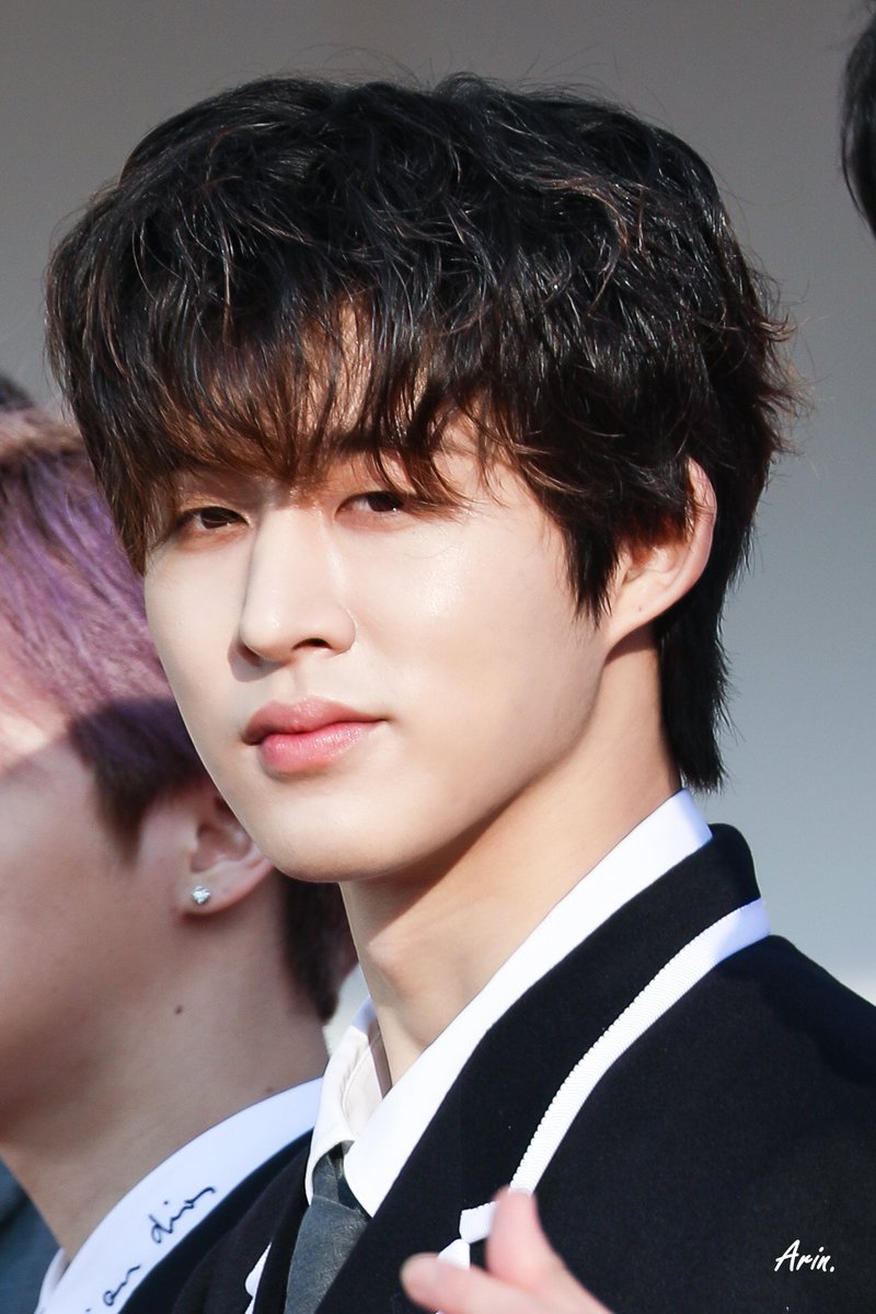 131Mayar's tweet photo. #HanbinHandsome
#HanbinCute
#HanbinLeader
#HANBINSTAYWITHUS 
#Hanbin
#HanbinCharismatic 
#HanbinSmart 
#HanbinBaby
#HanbinCubid
#HanbinSongwriter
#HanbinDancer https://t.co/sT45qz1xRO