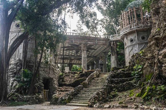 aabravo2's tweet photo. Los Jardines de La Tropical, uno de los más emblemáticos espacios verdes de La Habana vinculados fundamentalmente al baile popular, reciben los toques finales de su reparación capital, en aras de la recreación de la población y como parte de las obras dedicadas a #LaHabana500 https://t.co/HC4PW6DTbn