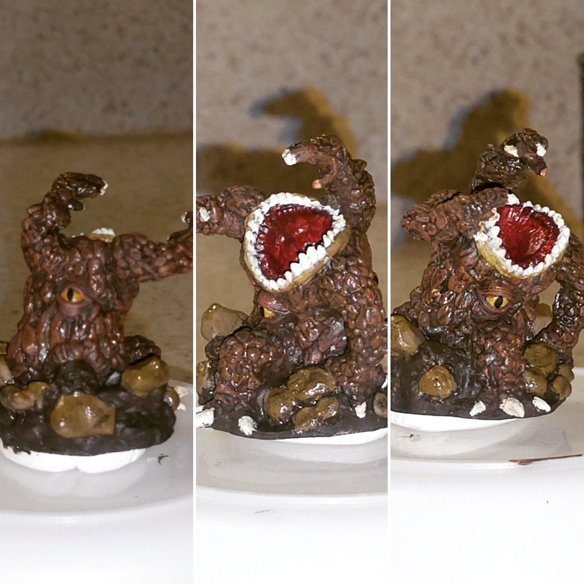 ezbakeslayer's tweet photo. Xorn finished #minipainting #dndmonsters #dnd #dnd5e #paintersguild https://t.co/SVxp58B3Rf