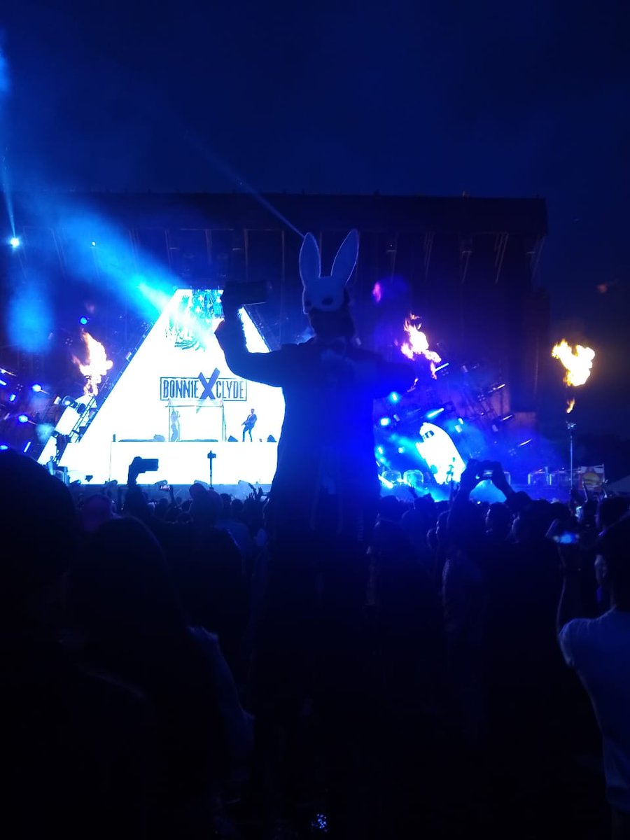 thisisnot_me_g's tweet photo. Me pasan cosas lindas en la vida ❤️🌙 #BeyondWland https://t.co/aUrXWtH9Wf