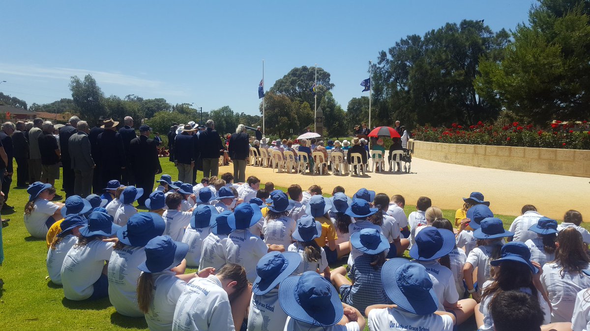 OLG Year 6 with Northbeach RSL Remembrance Day