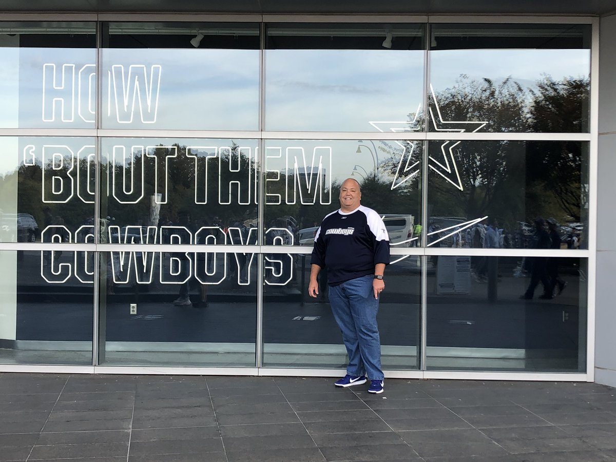TholmesTodd's tweet photo. First trip to Dallas! #CowboysNation https://t.co/LrdaeGdufK