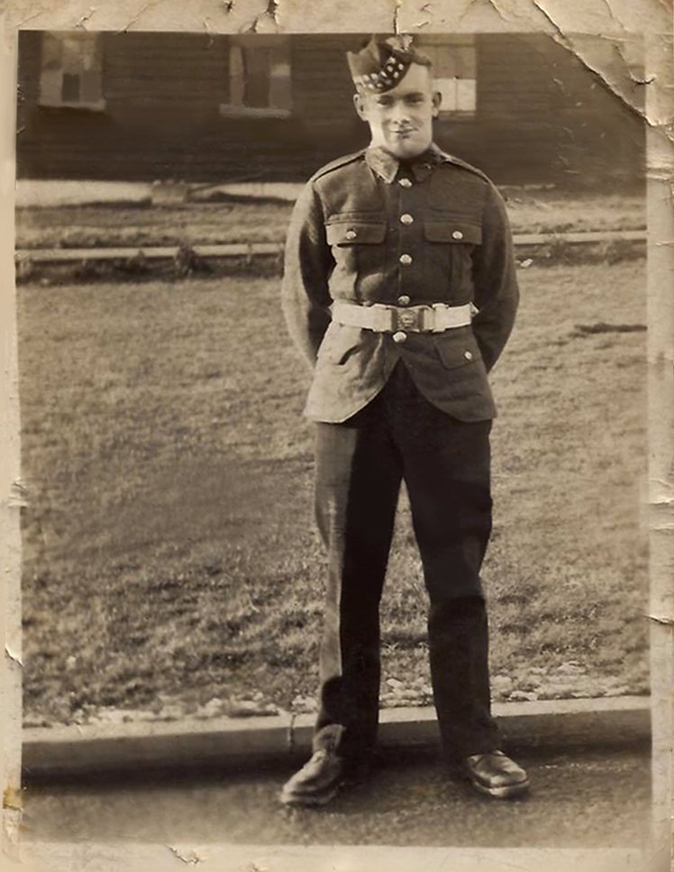 rustysartwork's tweet image. Restored an old photo for someone online, i am also open to restoring old World War photos for Free. #RemembranceDay2019