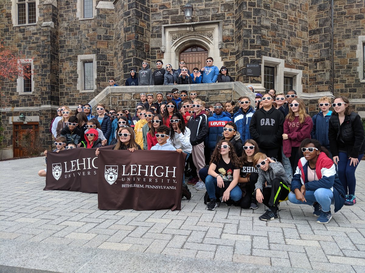 MrsHriniak's tweet photo. Pictures from our trip to Lehigh University @NMSTeamLehigh @lehighadmission #NMSatLU https://t.co/TCYbrJYOkm