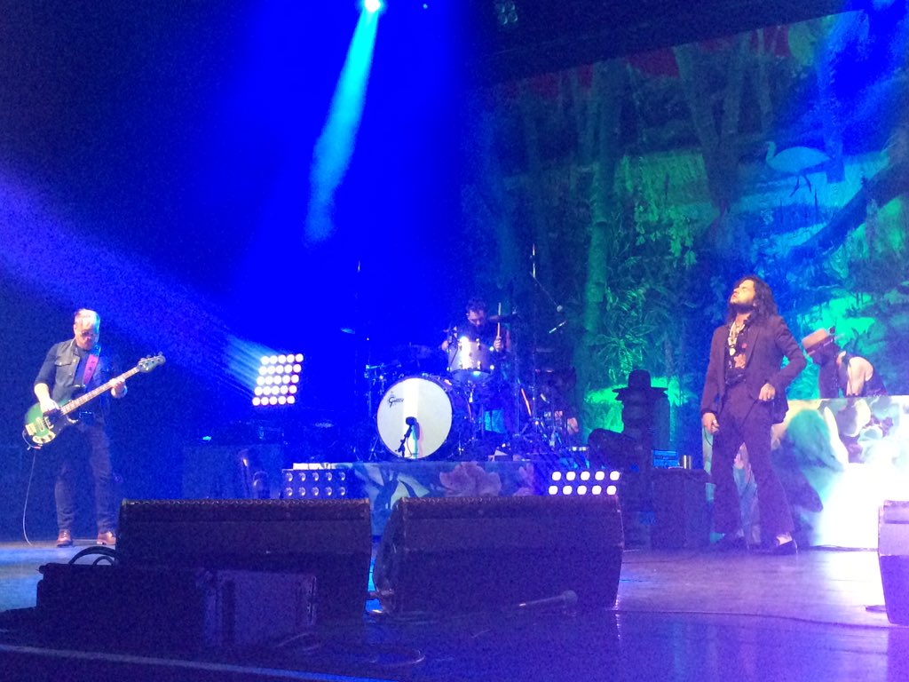 EightBitDeath's tweet photo. Amazing @rivalsons gig in L’Olympia in Paris last night. Well worth the trip over. 🤘🏻 https://t.co/9Sj3K1c6Py