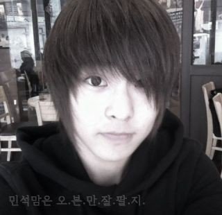 exo_citou's tweet photo. minseok o emo https://t.co/LnpoAAkst0