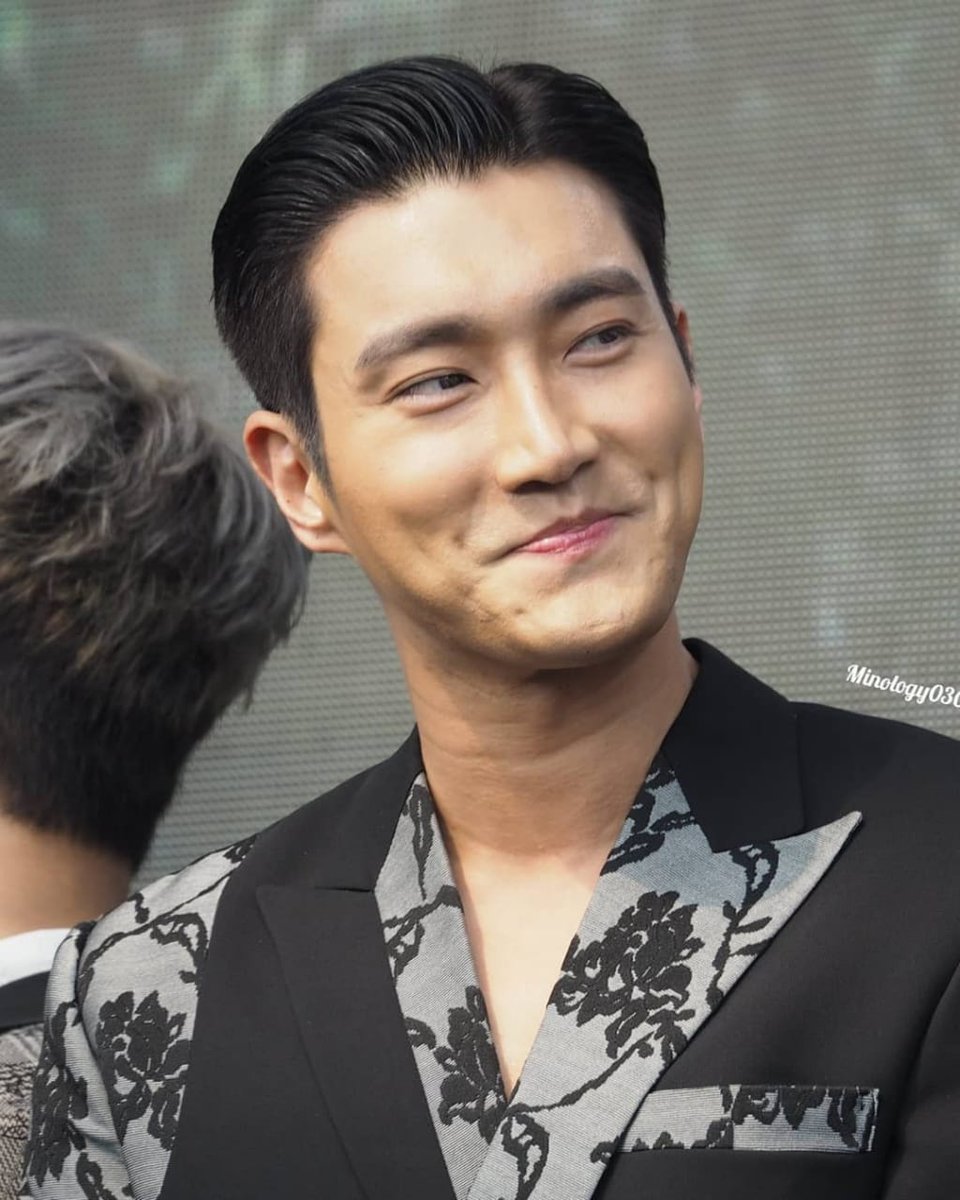 Imel3030's tweet photo. God sets the steps of those whose lives are pleasing to him. When he falls, he will not fall because God holds up his hands. ππ "Maz15:5
Save flight god bless you @siwonchoi
Support by ELF Together always..
#siwon #siwon1987 #choisiwon #today #SUPERJUNIOR #GodLevelAllStars https://t.co/8MpqZIBtD1