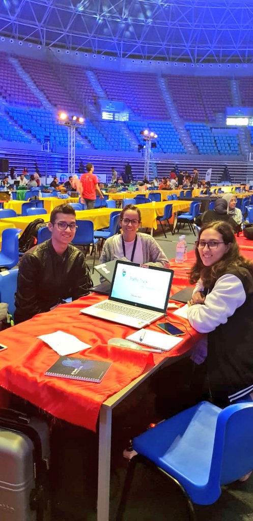 OumaimaMakhlouk's tweet image. Speacial thanks to @Google &amp;amp; @instadeepai for the amazing experience 👌
#google #AIHackTunisia #instadeep #gdg #gdgagadir #hackathon #competition #developers #throwback