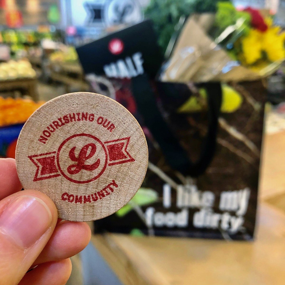 Hunger_Network's tweet photo. Thank you @luckysmarket for helping us make change in our Cle community! For every reusable bag you bring in, you can donate 10 cents to the Hunger Network which Lucky's will match at the end of the quarter! That's a lot of change... literally 👊 #bagsforchange https://t.co/ifec7TqHTH