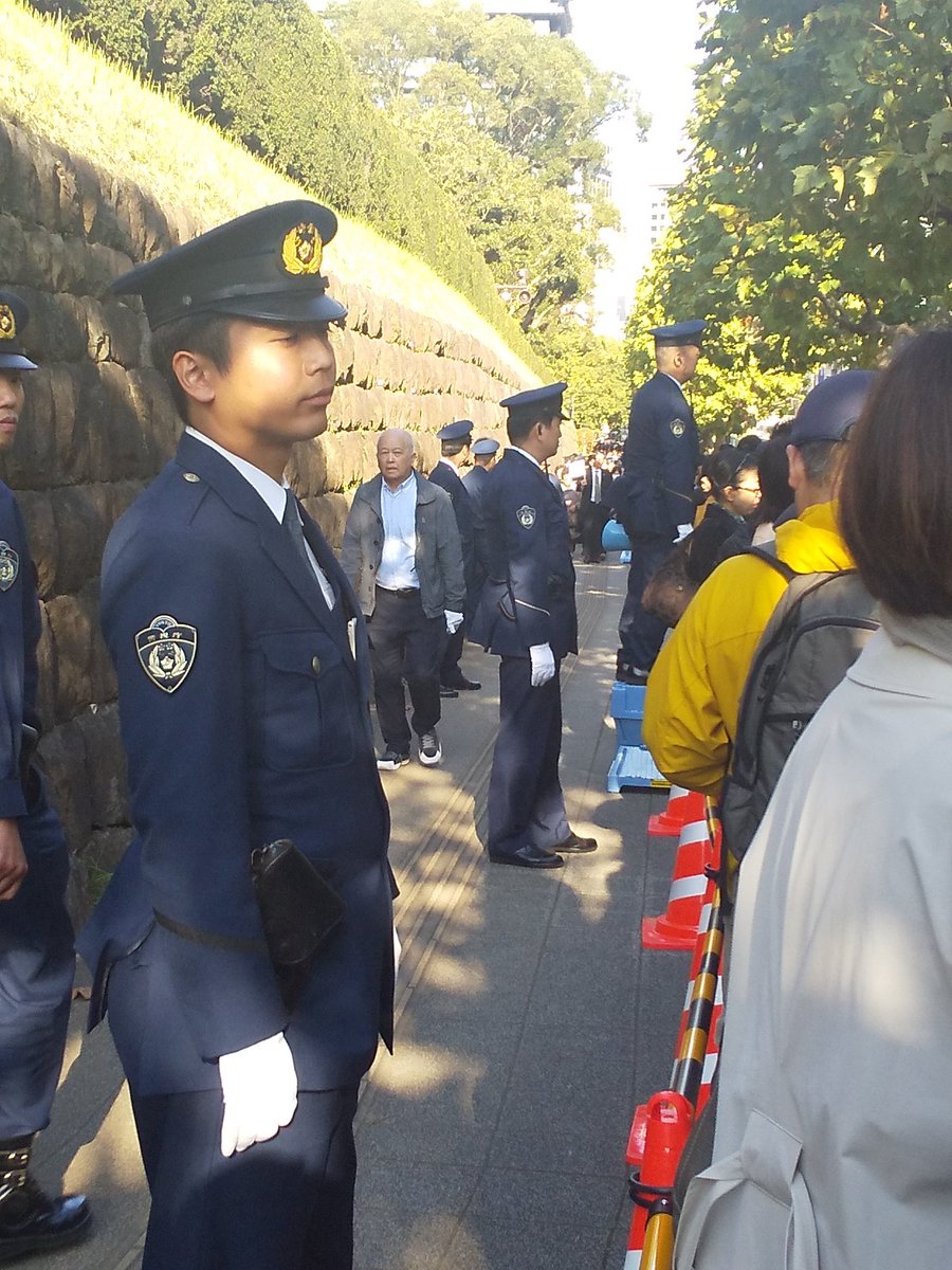 なり ミルク Sur Twitter 祝賀パレードは手荷物検査はめちゃくちゃ厳重で 警察官の数もものすごかったけど皆さんとても親切で 注意事項を言う時にで笑わせてくれたりして長い待ち時間を穏やかに楽しく過ごせました ありがとうございます Mpd Koho 祝賀パレード なり ミルク Sur Twitter 祝賀パレードは手荷物検査はめちゃくちゃ厳重で 警察官の数もものすごかったけど皆さんとても親切で 注意事項を言う時にで笑わせてくれたりして長い待ち時間を穏やかに楽しく過ごせました ありがとうございます Mpd Koho 祝賀パレード