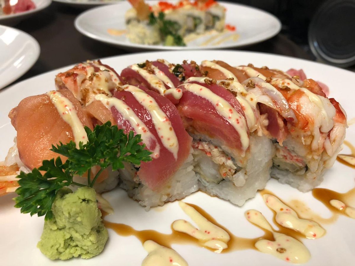 GuamTap's tweet photo. 🍣🍺Attention all #SUSHIHOLICS! Let the Gu'd times roll with #sushi & #beer . We have a delicious new #SUSHIMENU ! Join us at #TheGuamBreweryTapHouse for crisp, refreshing, & flavorful #craftbeers & great sushi! . #FoodPhotography by @sixty6degrees #FoodPhoto #foodie #tumon https://t.co/VAltAP1Bw0