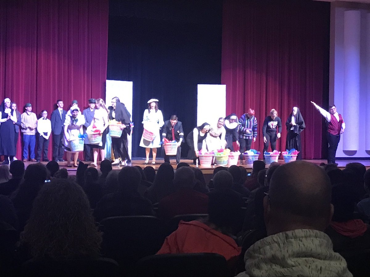 MusicEarlham's tweet photo. Thank You, seniors!! https://t.co/EbmuRppe7E