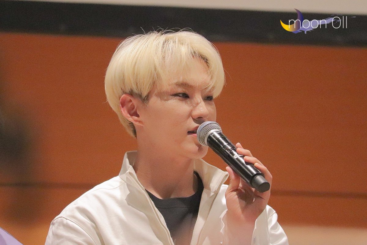 moon_Oll's tweet photo. 191105 東京サイン会 TOKYO

#호시 #ホシ #디노 #ディノ #세븐틴 https://t.co/SNdnTsP3Pe