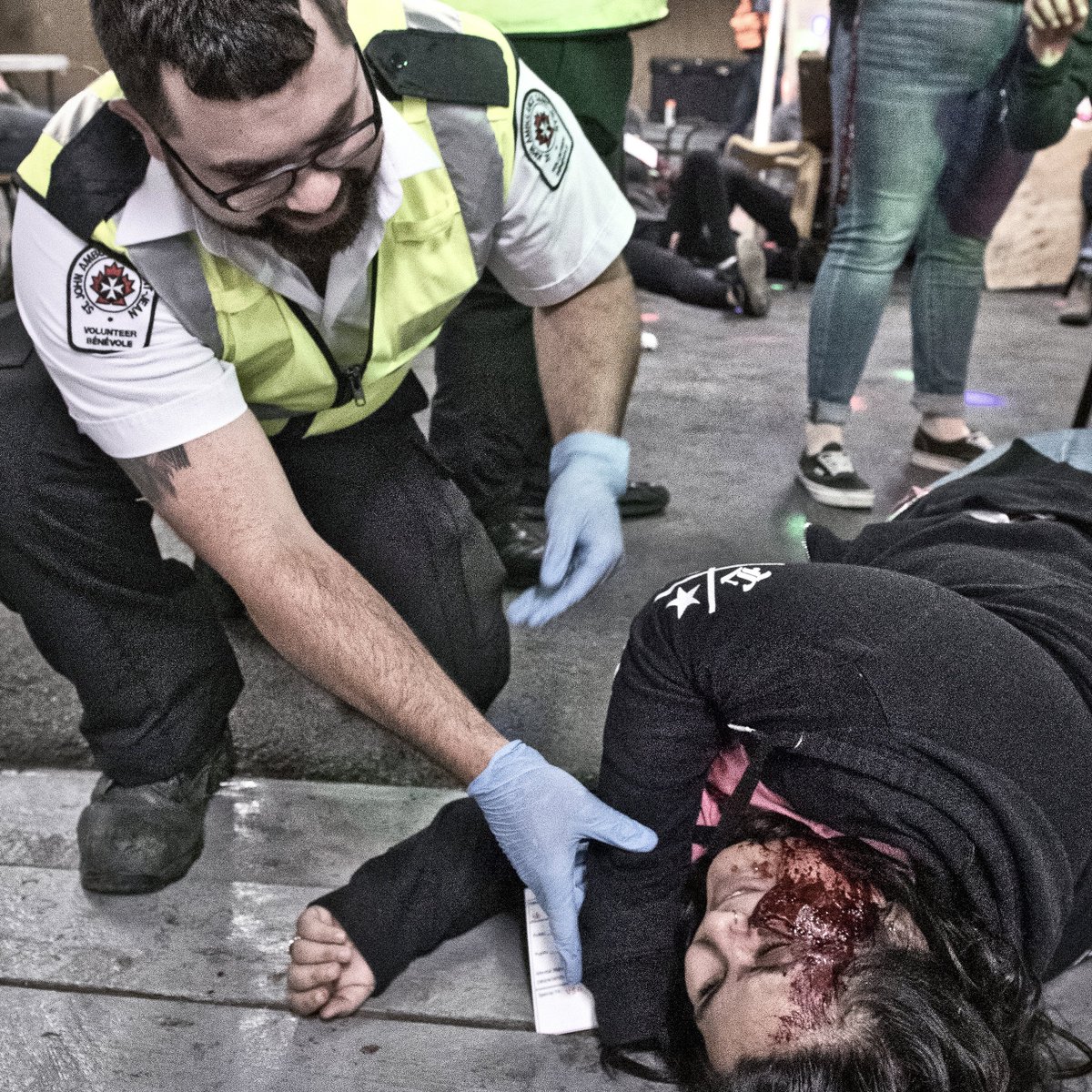 HagenMarianne's tweet photo. This photo from #HEX19 of SJA volunteer Alex @SJA_NS_PEI during a joint exercise with @EHS_NS #EPSOParamedics @jawmedic helps shows the extent of detailed cas sim patients had, it was a well thought out & planned event, thanks for the invite looking forward to the next one! https://t.co/dWvldt108d