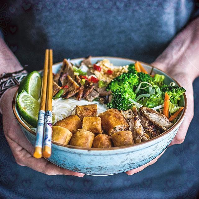 HowGourmet's tweet image. Friday night noodle bowls for my lovely family. … howtobecomeagourmet.ketorecipesnow.com/friday-night-n…