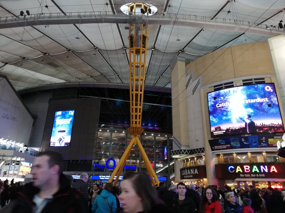 momotaro0012's tweet image. O2アリーナ
今年のファイナルズの集合写真は、ジャージでここの前で😅
中はアリーナの他ショッピングモールもある。
シングルスの🏆今年は誰が手にするかな。できれば😉
#NittoATPFinals #TheO2arena