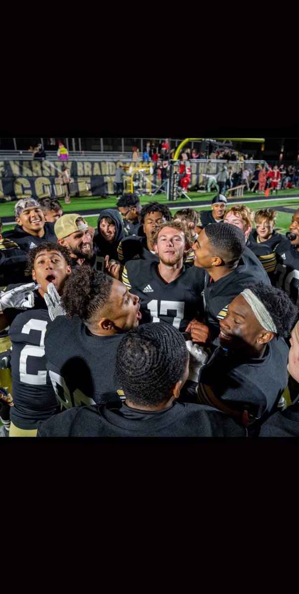 dalton_jenkins1's tweet photo. These my guys, they got my back like I got there’s💪🏼 #6core https://t.co/yplTasEyYL