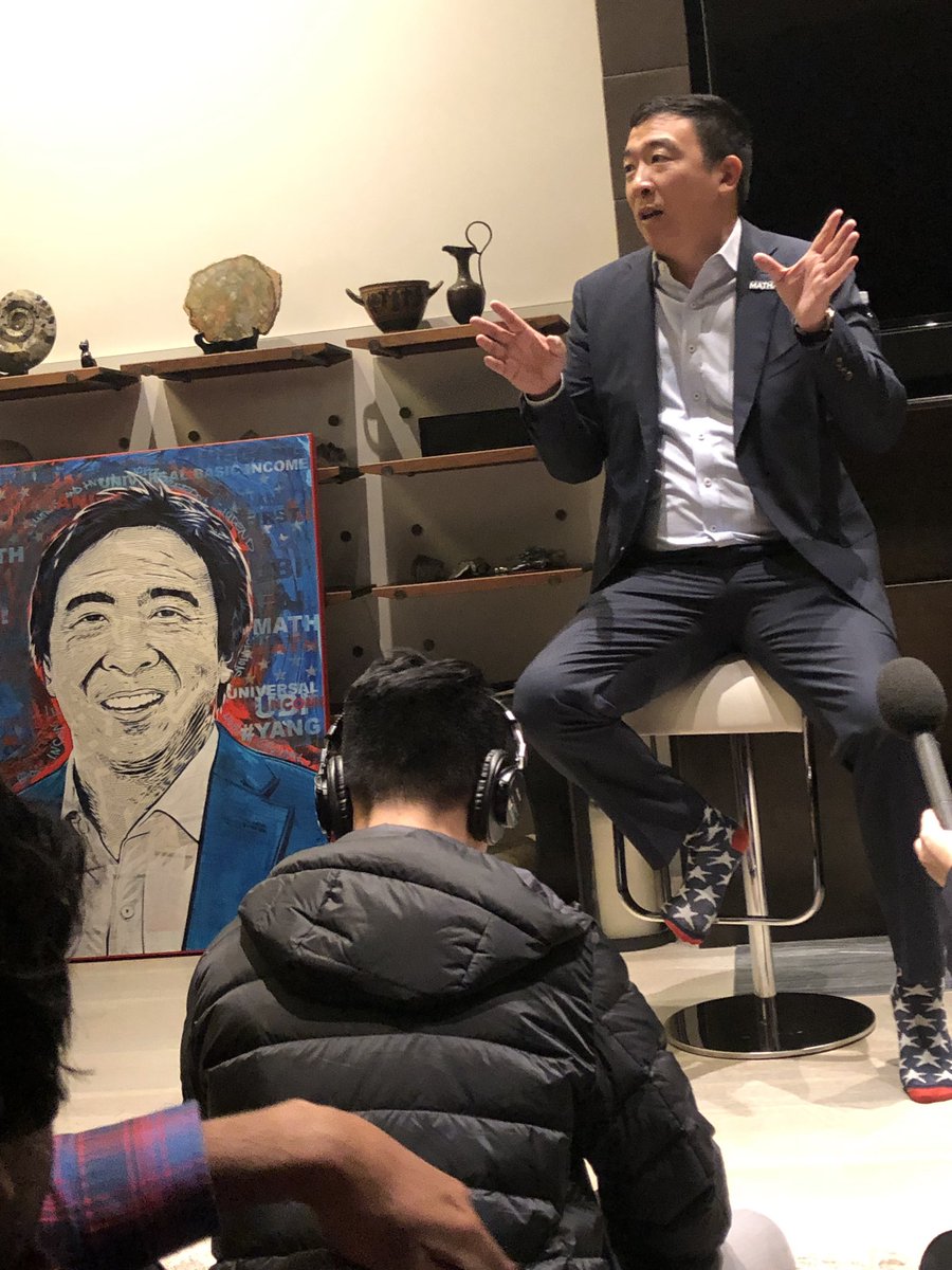 MichaelMuyot360's tweet photo. The first Fireside chat with @AndrewYang and NYC congressional candidates, @JFKii &amp; @newyorkvonni on #UBI was a big success.  #harlem #Bronx 

Andrews socks are 🔥 

New Yang portrait was released and its Epic  #FreedomDividend https://t.co/zpmjbSxEBP