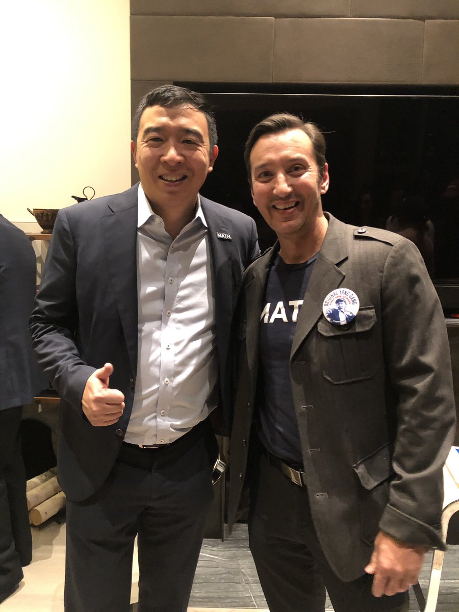 MichaelMuyot360's tweet photo. The first Fireside chat with @AndrewYang and NYC congressional candidates, @JFKii &amp; @newyorkvonni on #UBI was a big success.  #harlem #Bronx 

Andrews socks are 🔥 

New Yang portrait was released and its Epic  #FreedomDividend https://t.co/zpmjbSxEBP