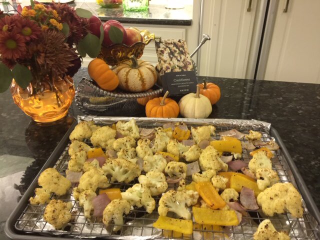 CynthiaDWorth's tweet photo. Thank you @Sur_La_Table  for recommending @urbanaccents seasoning mixes. This Manchego &amp; Roasted Garlic seasoning mix for Cauliflower &amp; Veggies is a WINNER! 
#CulinaryWingmanInTheKitchen
#SpiceGuys
#ChicagoSpiceGuysAreTheBest
#TomAndJimSeasoningMixmasters
#UrbanAccentsSpices https://t.co/qUC3JzOldv