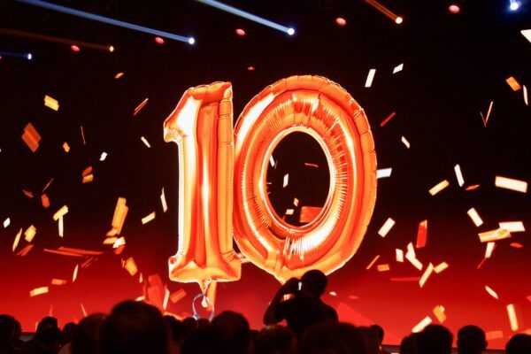 TechFieldDay's tweet photo. Celebrating 10 Years of Pure Storage and Tech Field Day @GestaltIT @PureStorage @SFoskett #CFD5 #PureAccelerate #SFD1 #SFD10 #SFD6 #SFD8 #TechFieldDay #TFDx #VFD2 #VFD3 https://t.co/11rDVdnrcV https://t.co/pPf2I0Fbbe