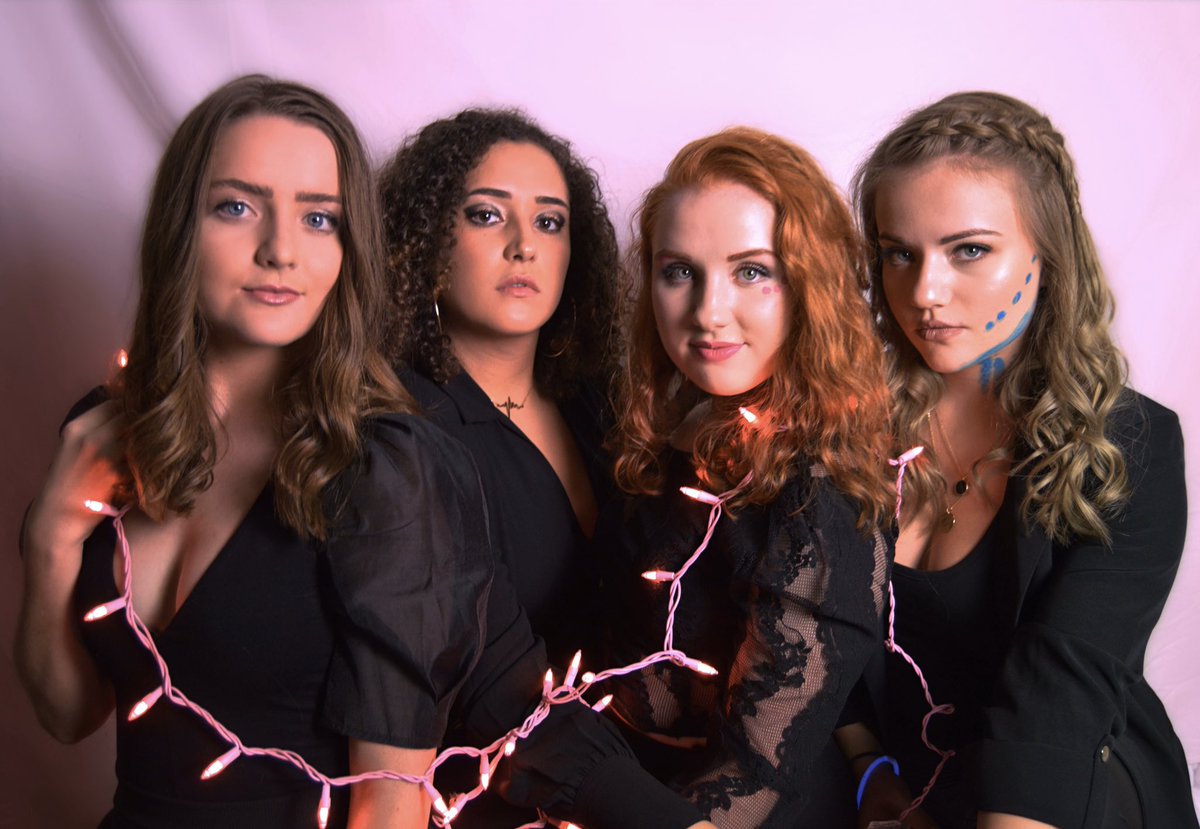 AcaBelles tweet media